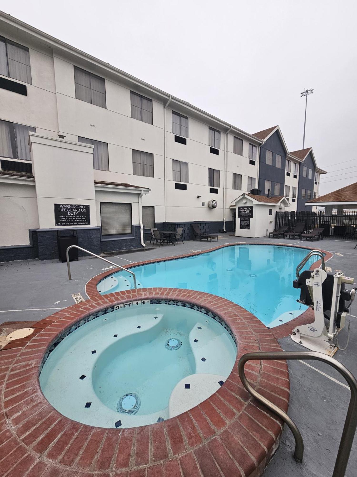 Candlewood Suites Stafford Χιούστον Εξωτερικό φωτογραφία